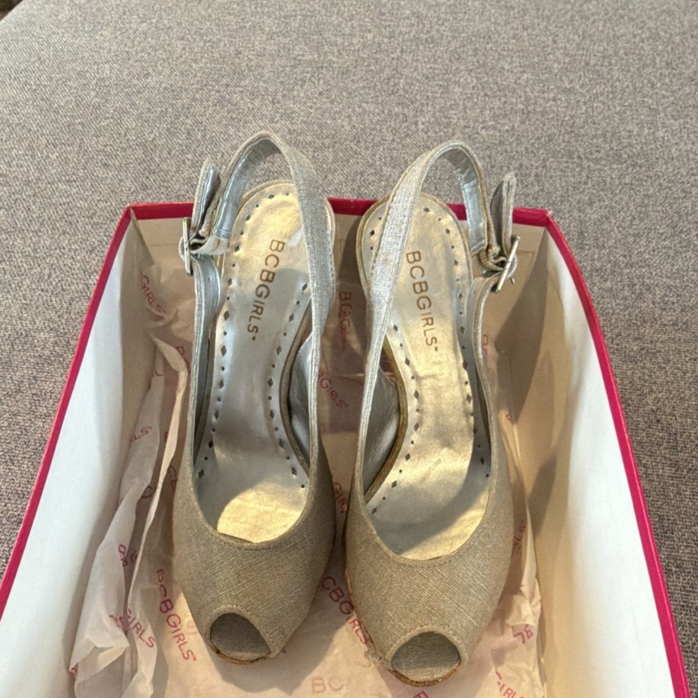 BCBGirls Slingback Platform Heels Silver Linen Buckle‎ Block Peep Toe. Sz 6M.Y2K
